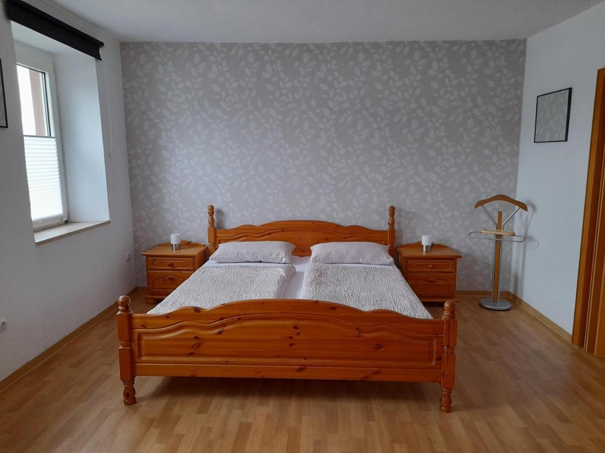 Haus Am Berg Holiday home Udersdorf